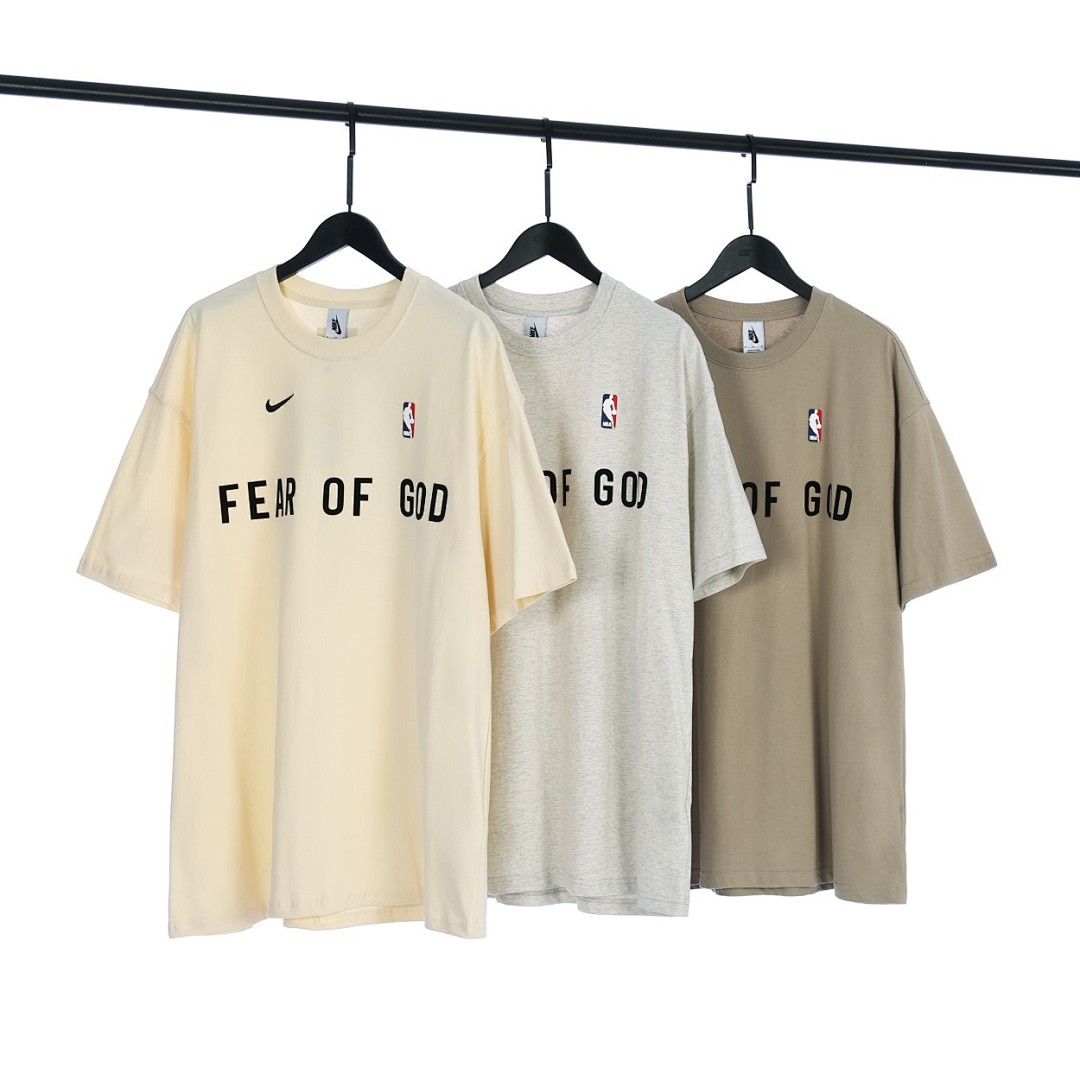Fear of God T-Shirt Style 204 detail view 1