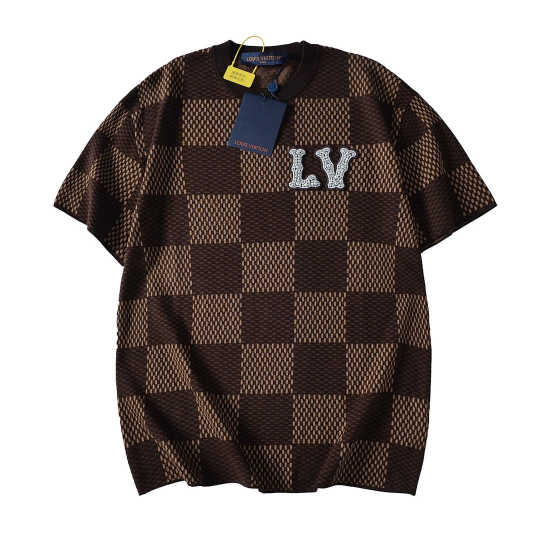 Louis Vuitton T-Shirt Style 590 detail view 1