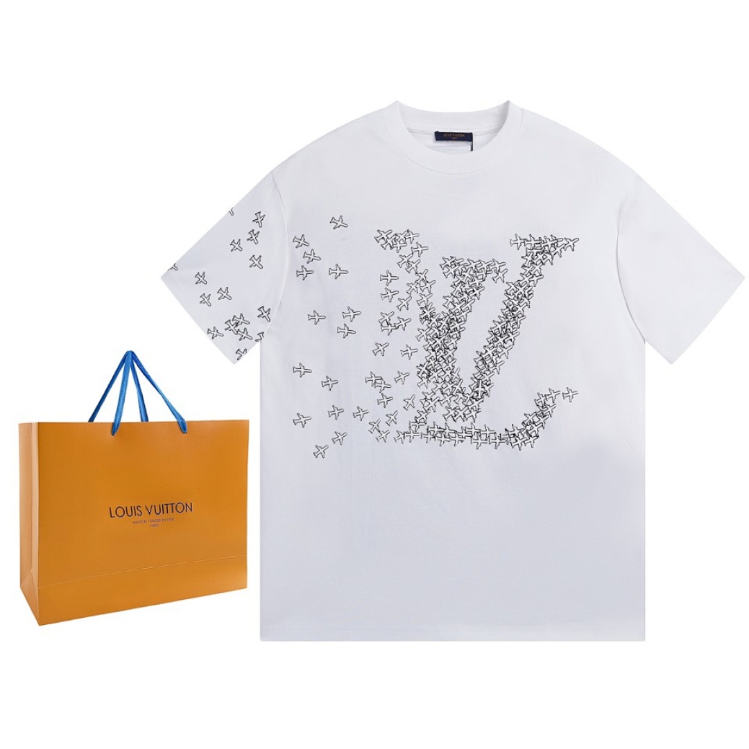 Louis Vuitton T-Shirt Style 595 detail view 2