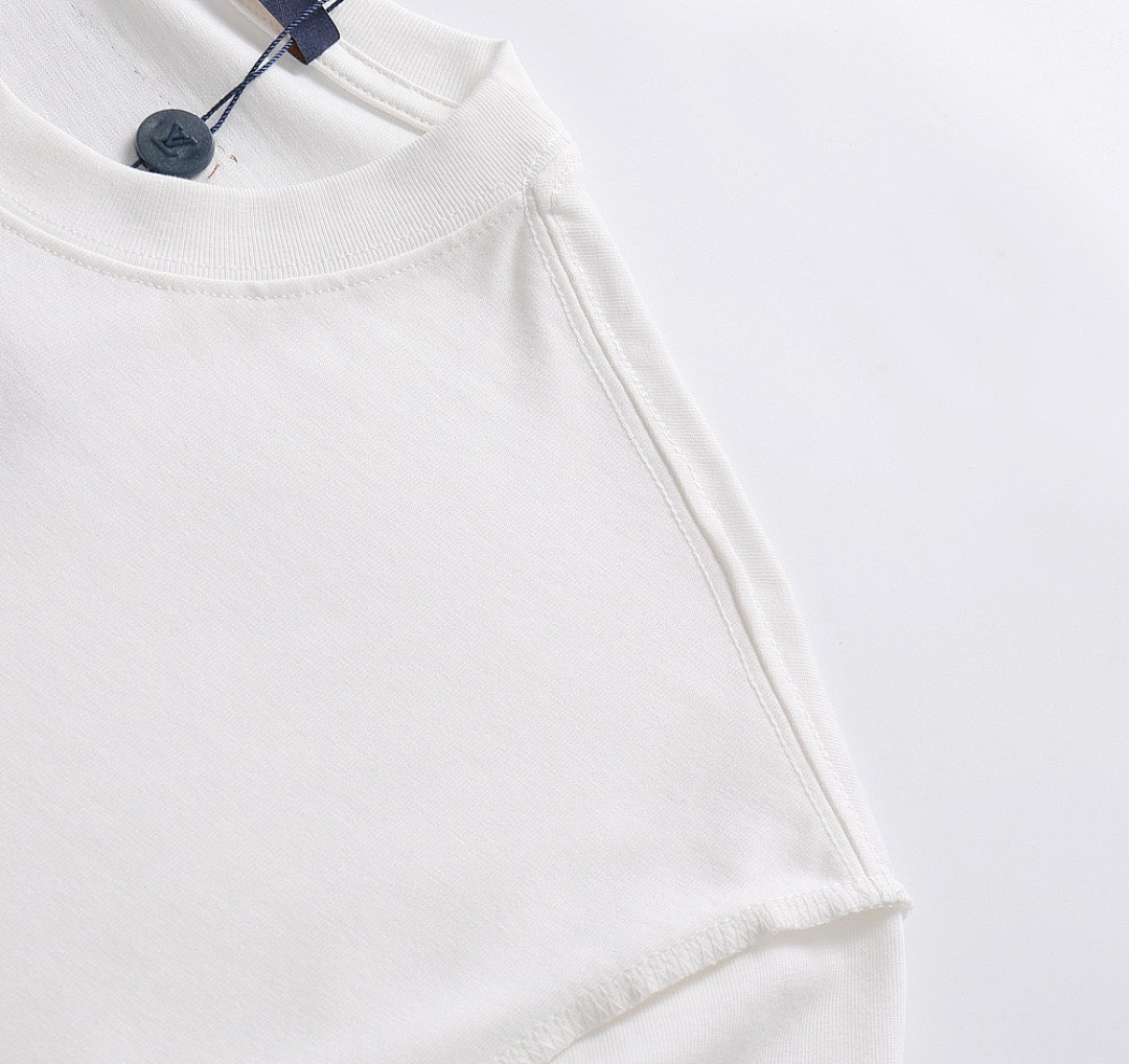 Louis Vuitton T-Shirt Style 596 main view