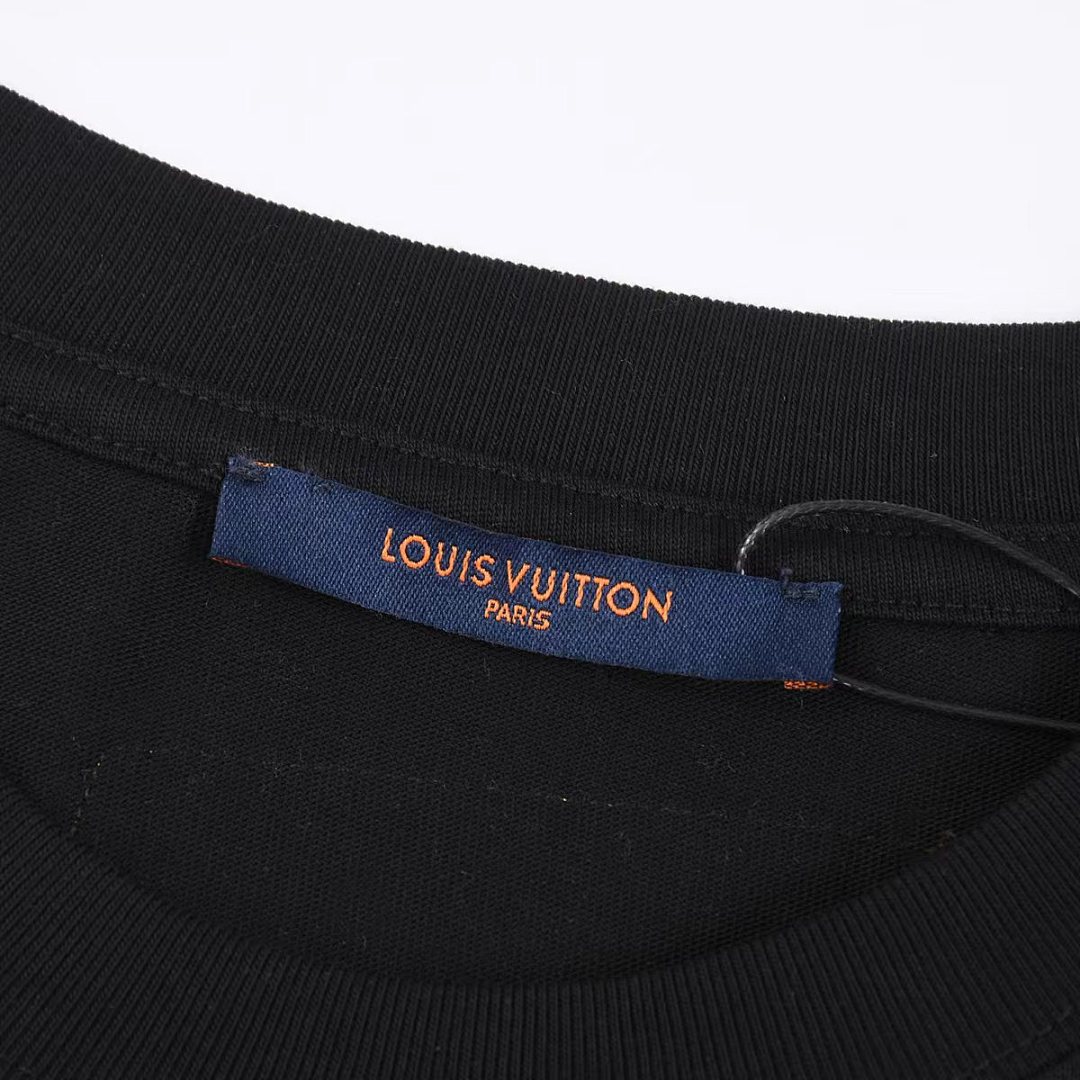 Louis Vuitton T-Shirt Style 604 detail view 3