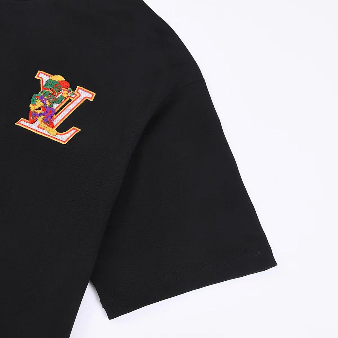 Louis Vuitton T-Shirt Style 604 detail view 6