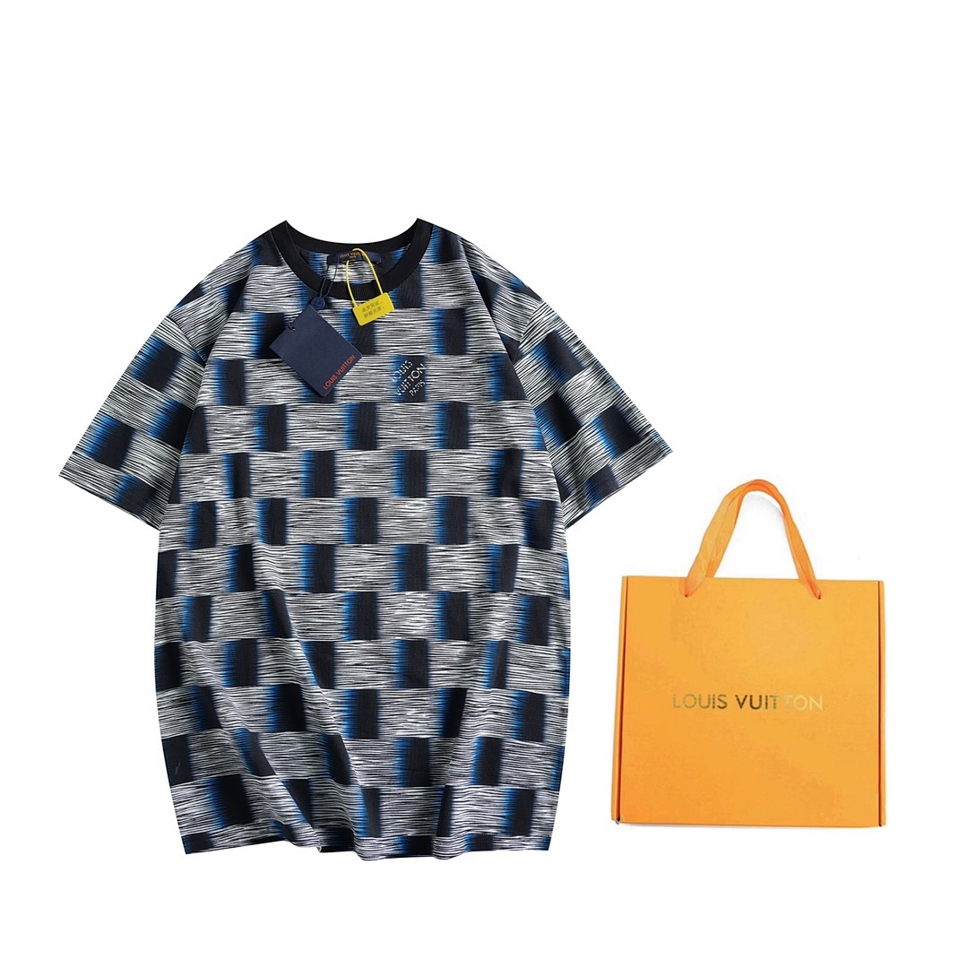 Louis Vuitton T-Shirt Style 614 detail view 2