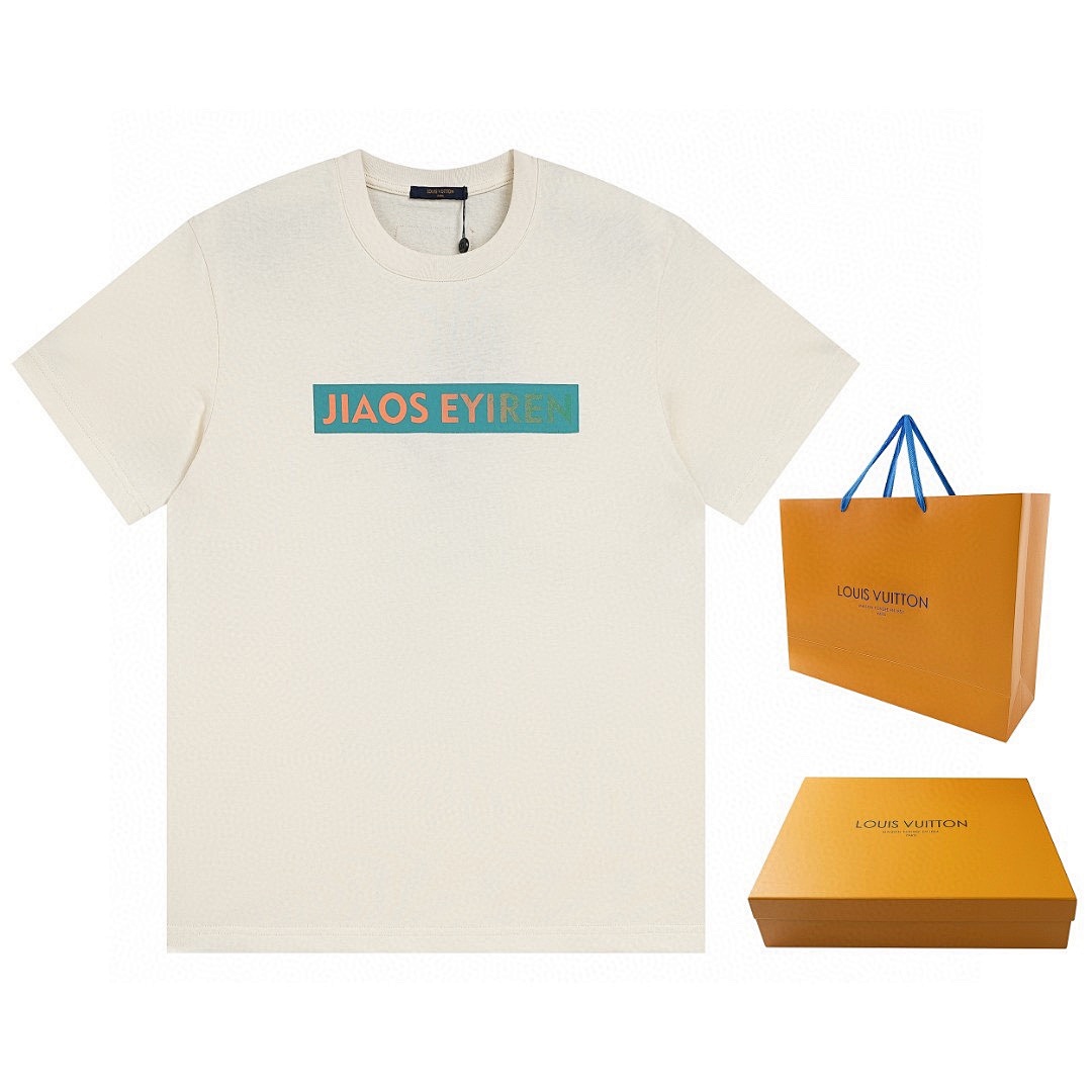 Louis Vuitton T-Shirt Style 616 detail view 1