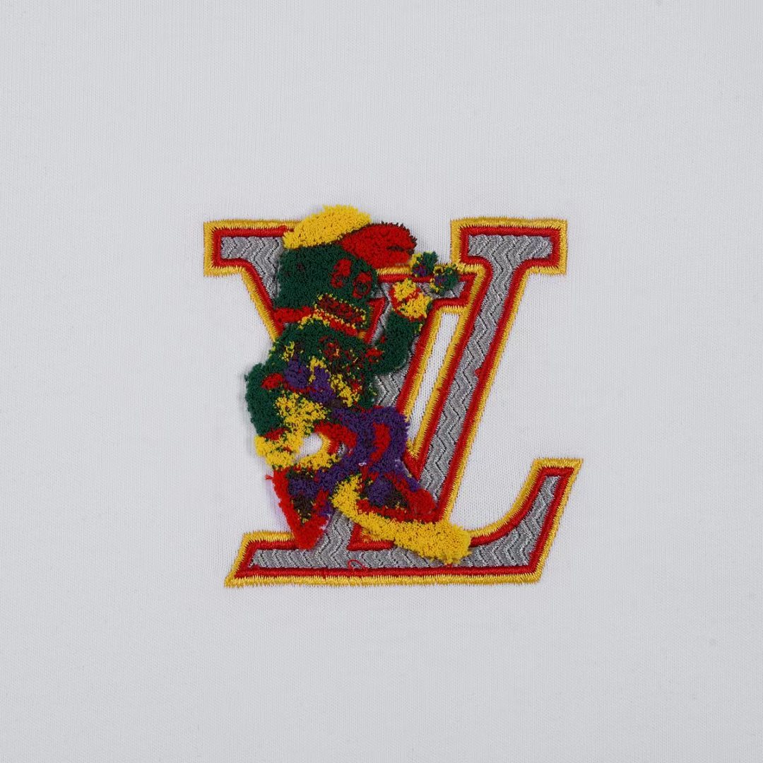 Louis Vuitton T-Shirt Style 619 detail view 3