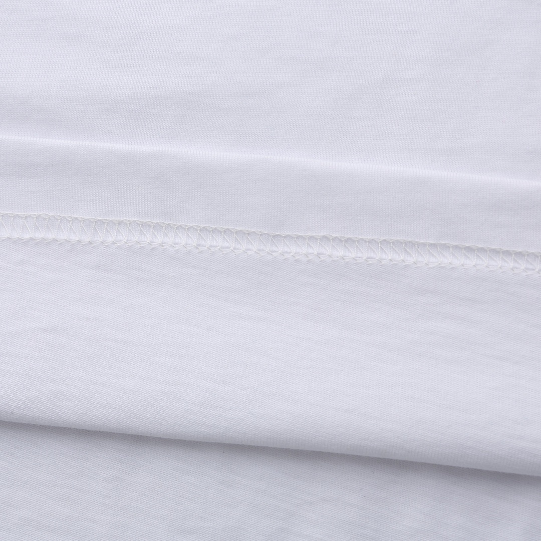 Miu Miu T-Shirt Style 008 detail view 5