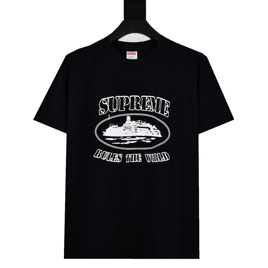Supreme T-Shirt Style 009 detail view 1