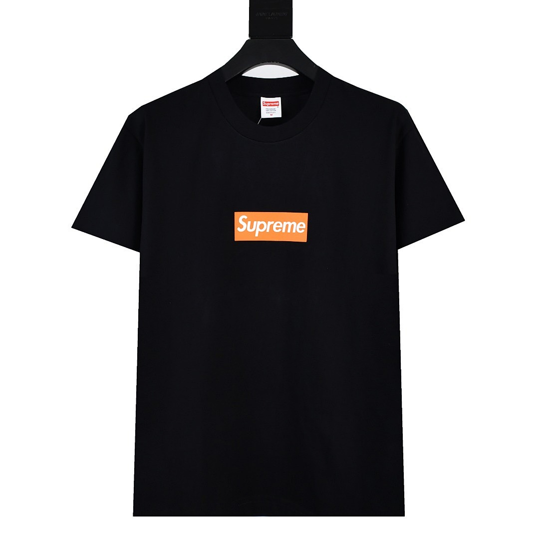 Supreme T-Shirt Style 017 detail view 1
