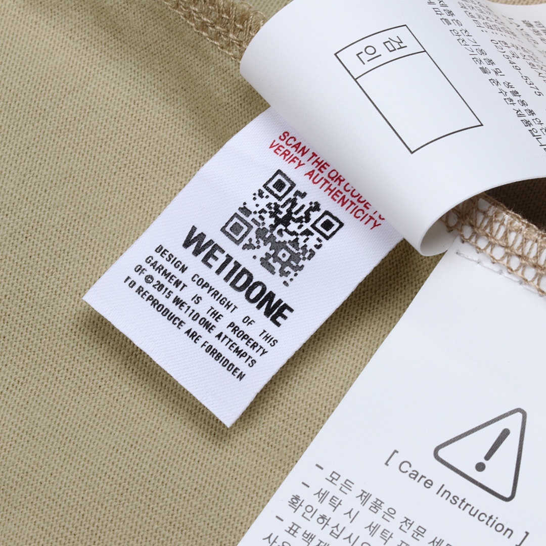 We11 Done T-Shirt Style 208 detail view 2
