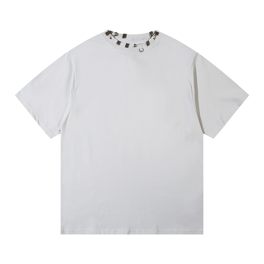 Balenciaga T-Shirt Style 830 detail view 2