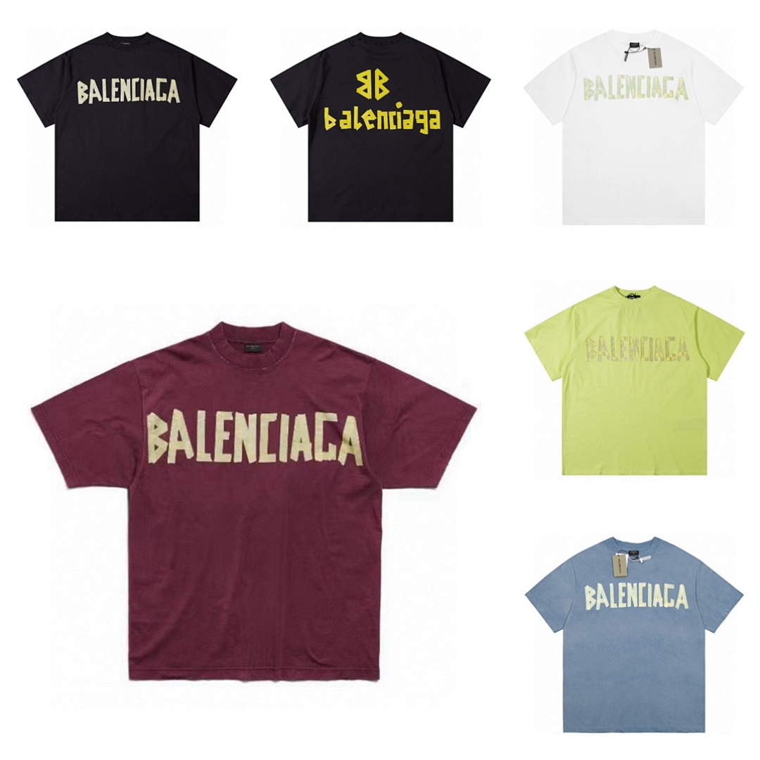 Balenciaga T-Shirt Style 831 detail view 2