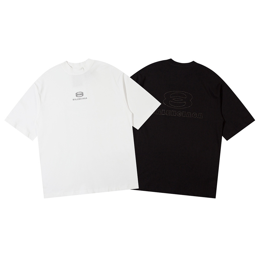 Balenciaga T-Shirt Style 833 detail view 1