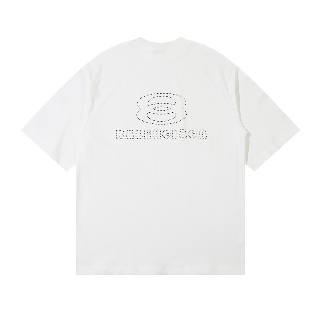 Balenciaga T-Shirt Style 833 detail view 2