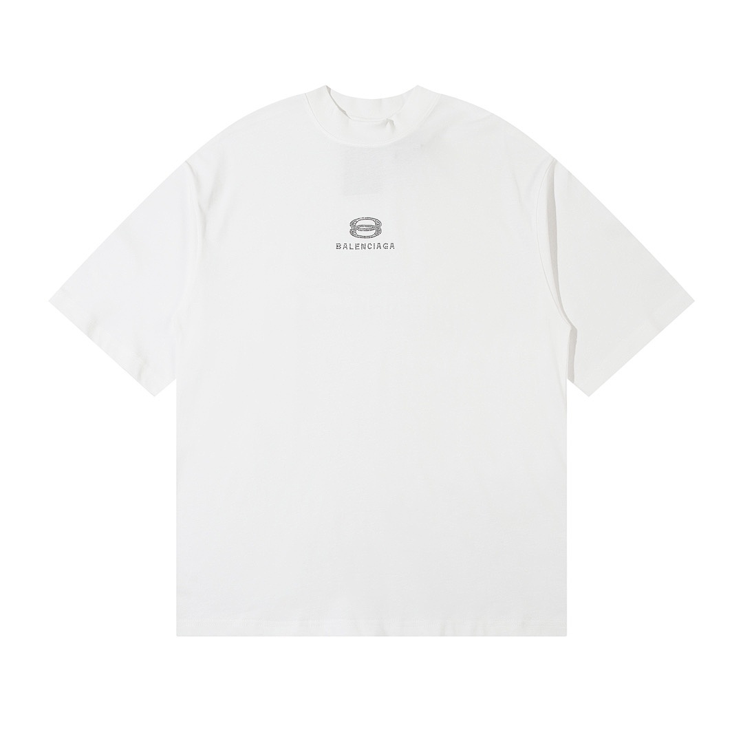 Balenciaga T-Shirt Style 833 detail view 3