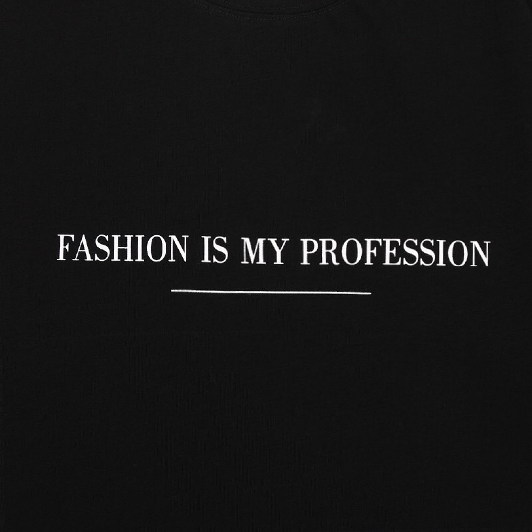 Vetements T-Shirt Style 042 detail view 1