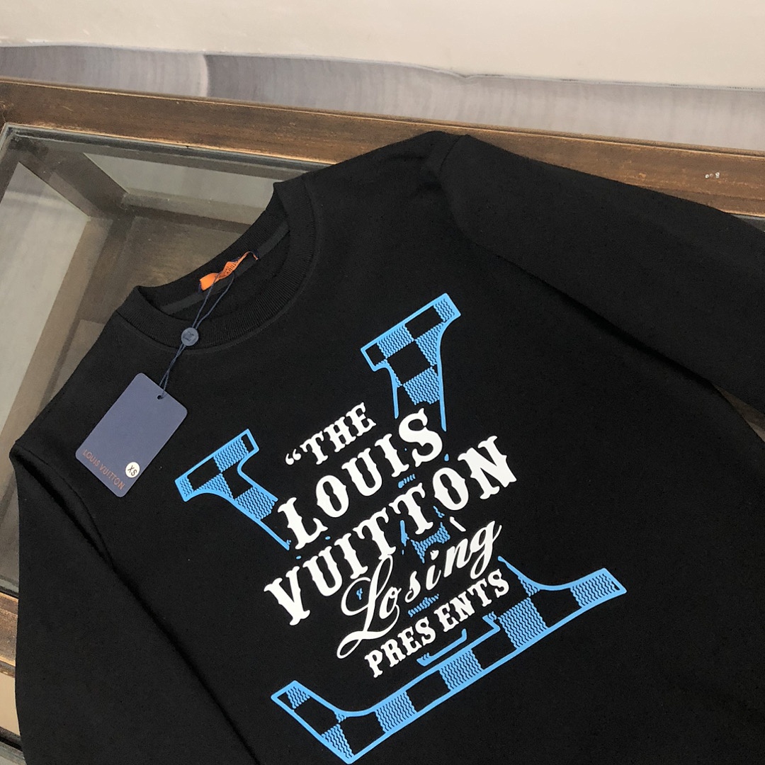 Louis Vuitton Hoodie Style 006 detail view 4