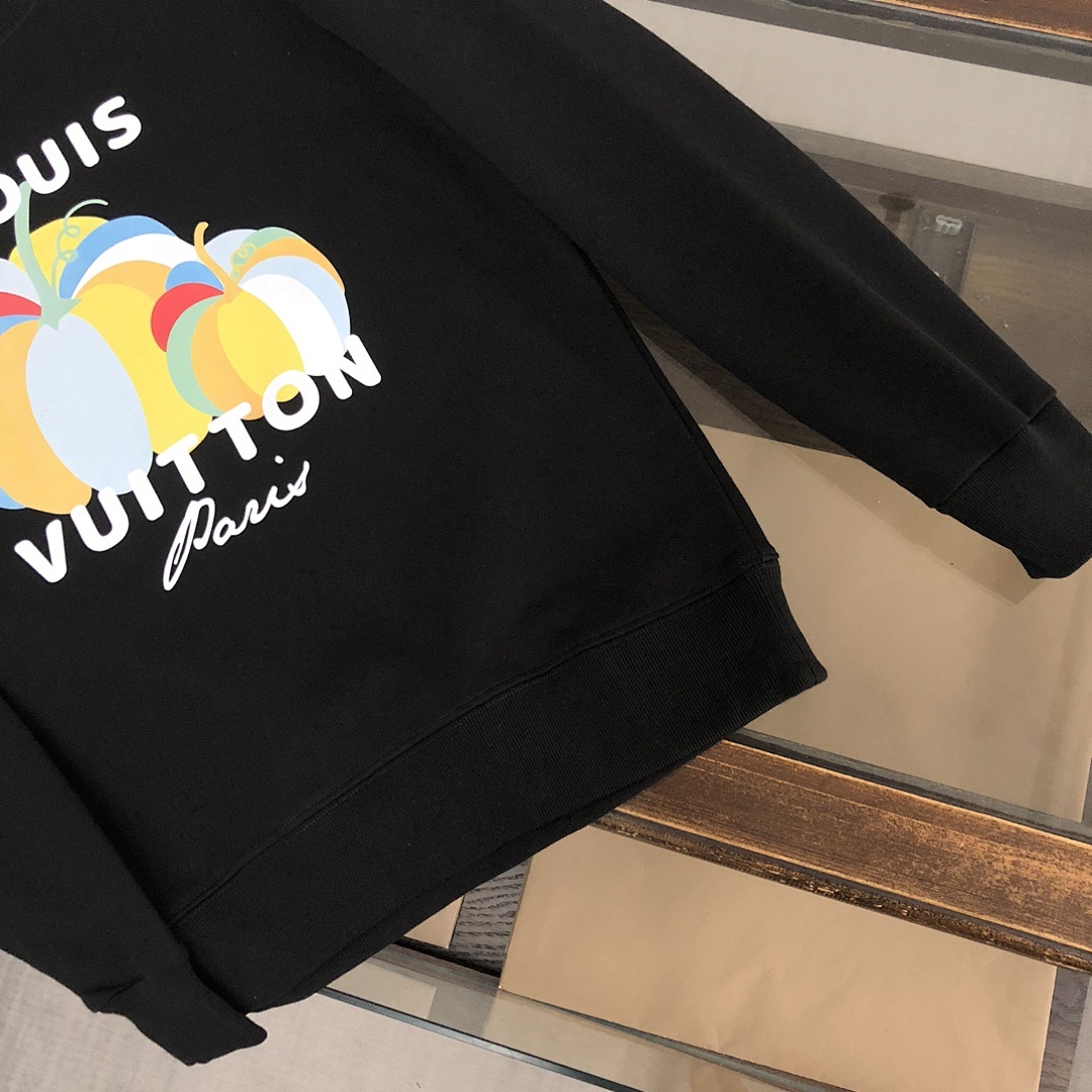 Louis Vuitton Hoodie Style 009 detail view 2