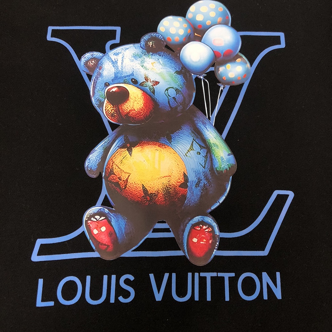 Louis Vuitton Hoodie Style 011 detail view 1