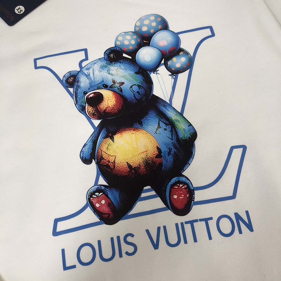 Louis Vuitton Hoodie Style 013 detail view 2