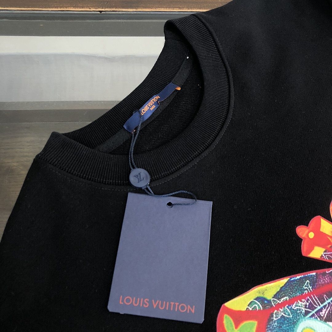 Louis Vuitton Hoodie Style 022 detail view 3