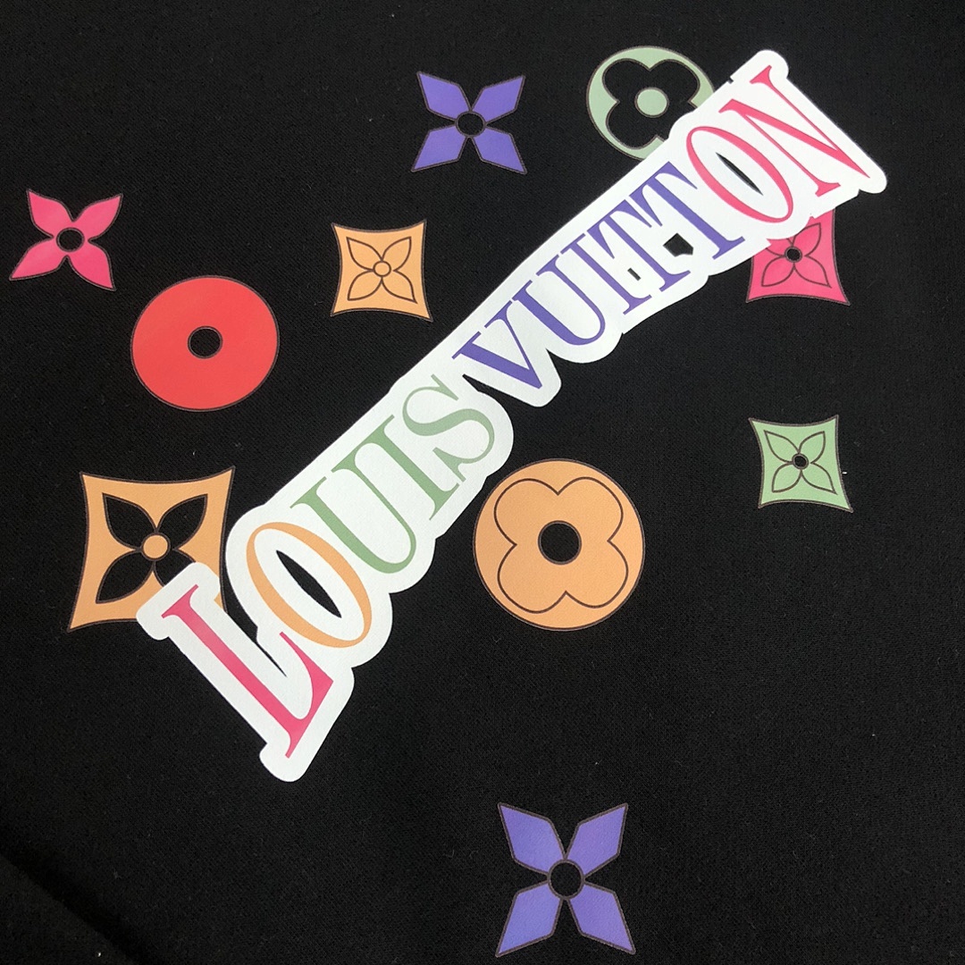 Louis Vuitton Hoodie Style 024 detail view 2