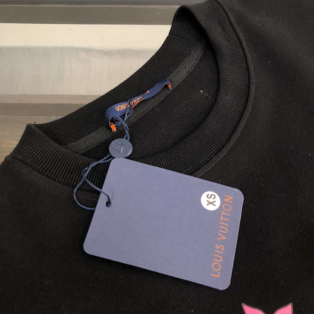 Louis Vuitton Hoodie Style 024 detail view 3