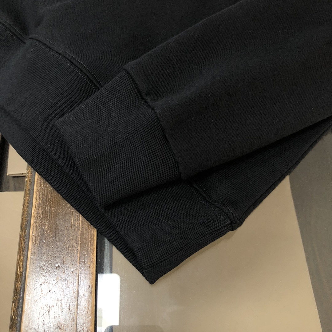 Louis Vuitton Hoodie Style 026 detail view 1