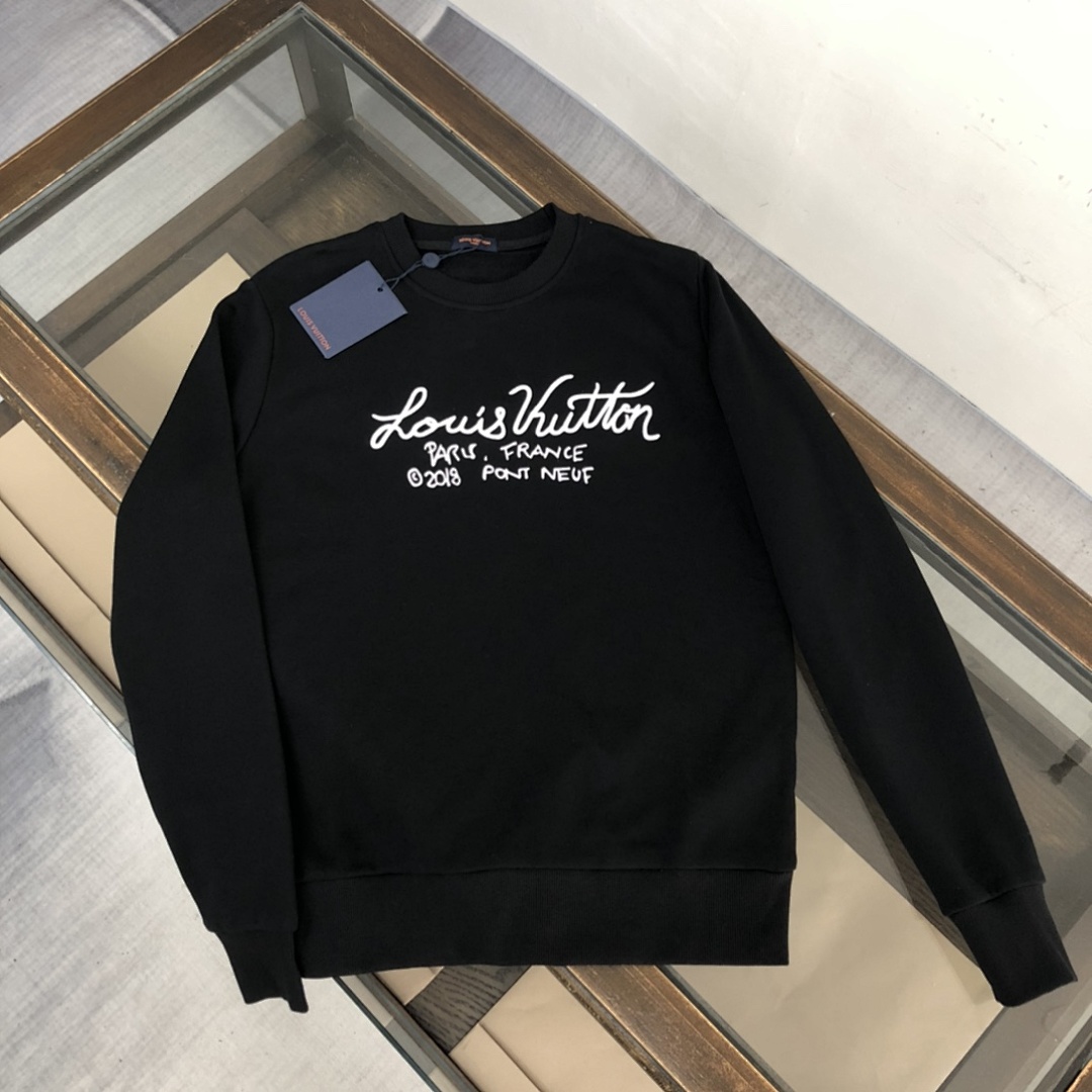 Louis Vuitton Hoodie Style 035 detail view 4