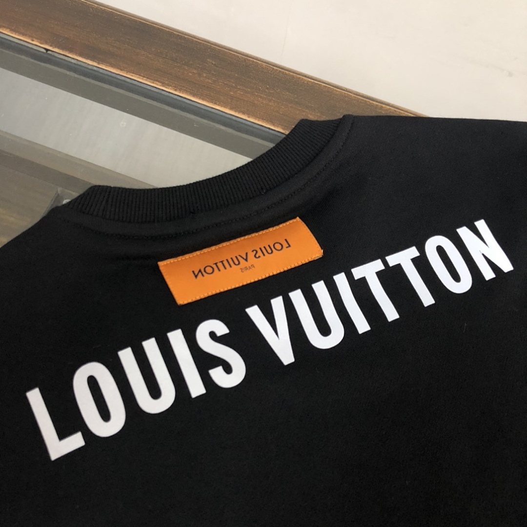 Louis Vuitton Hoodie Style 036 detail view 2