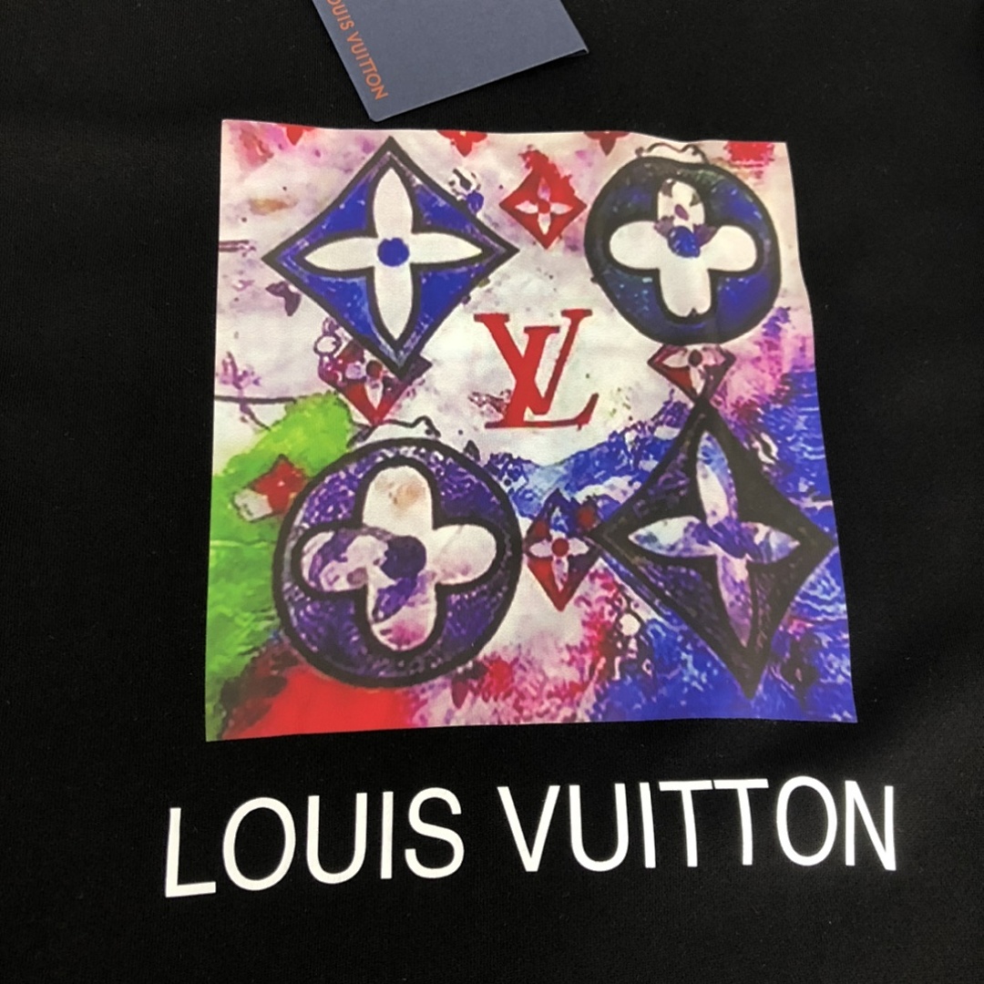 Louis Vuitton Hoodie Style 046 detail view 3