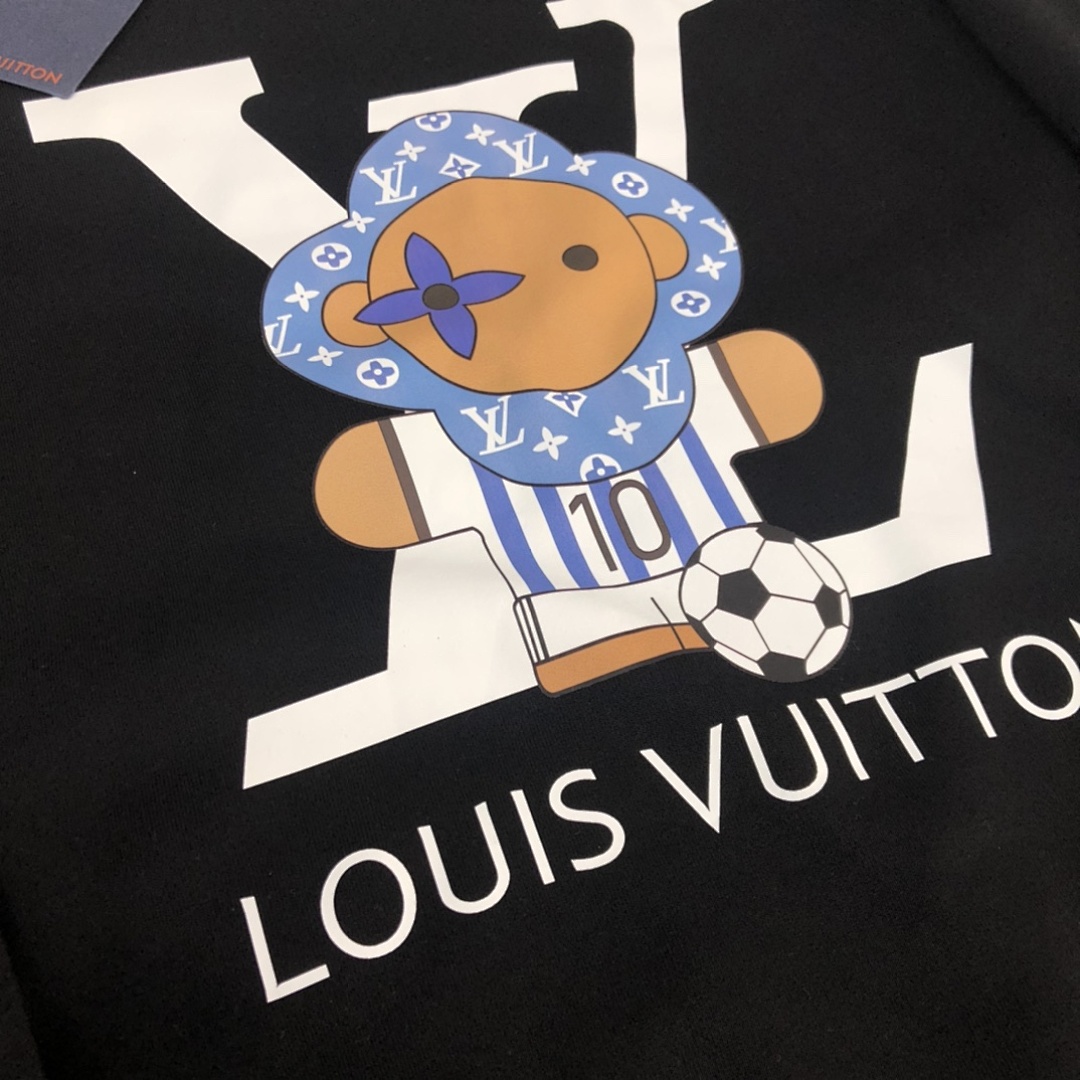 Louis Vuitton Hoodie Style 048 detail view 1