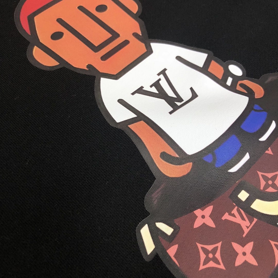Louis Vuitton Hoodie Style 051 detail view 1
