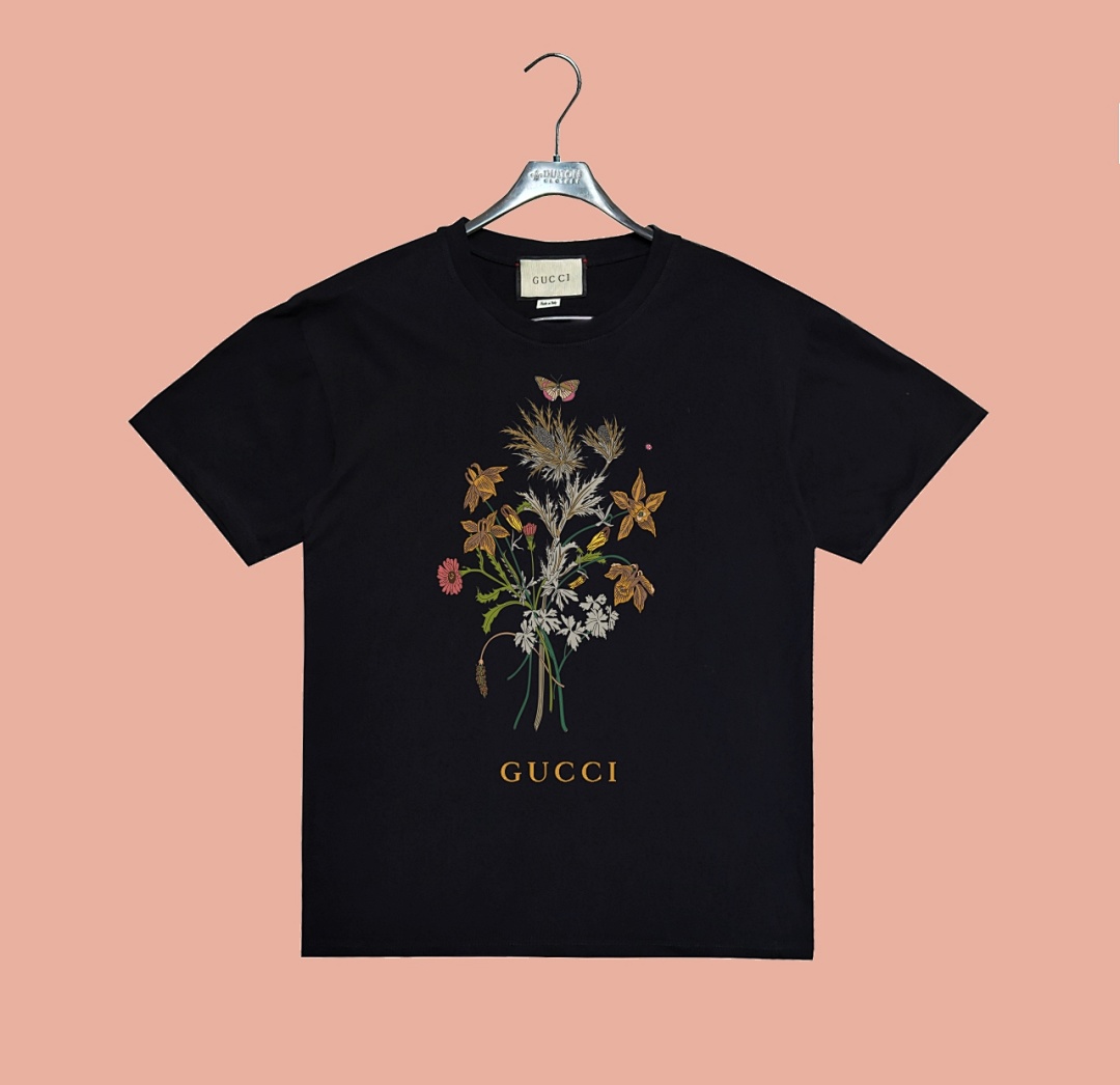 Gucci T-Shirt Style 686 detail view 6