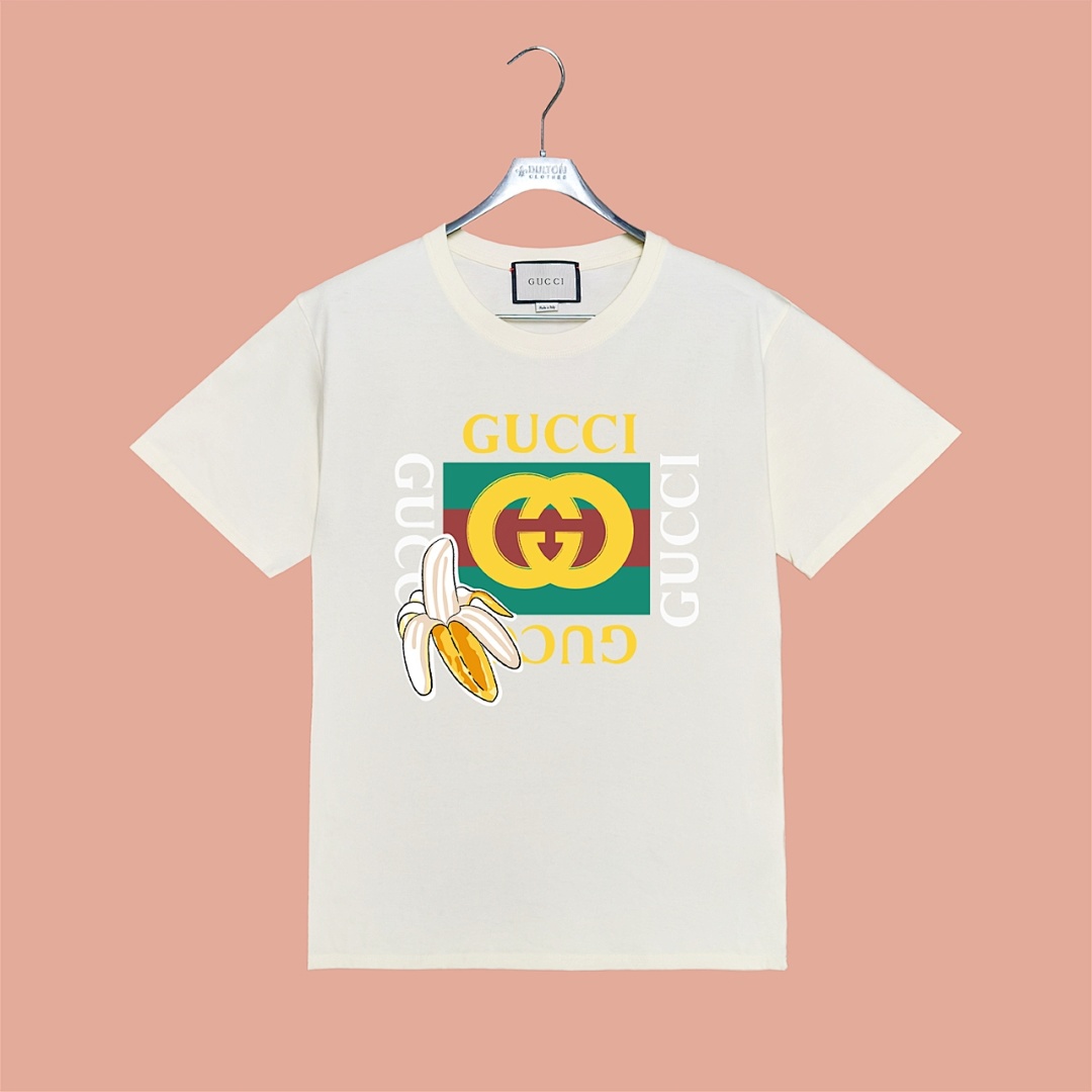 Gucci T-Shirt Style 704 detail view 2
