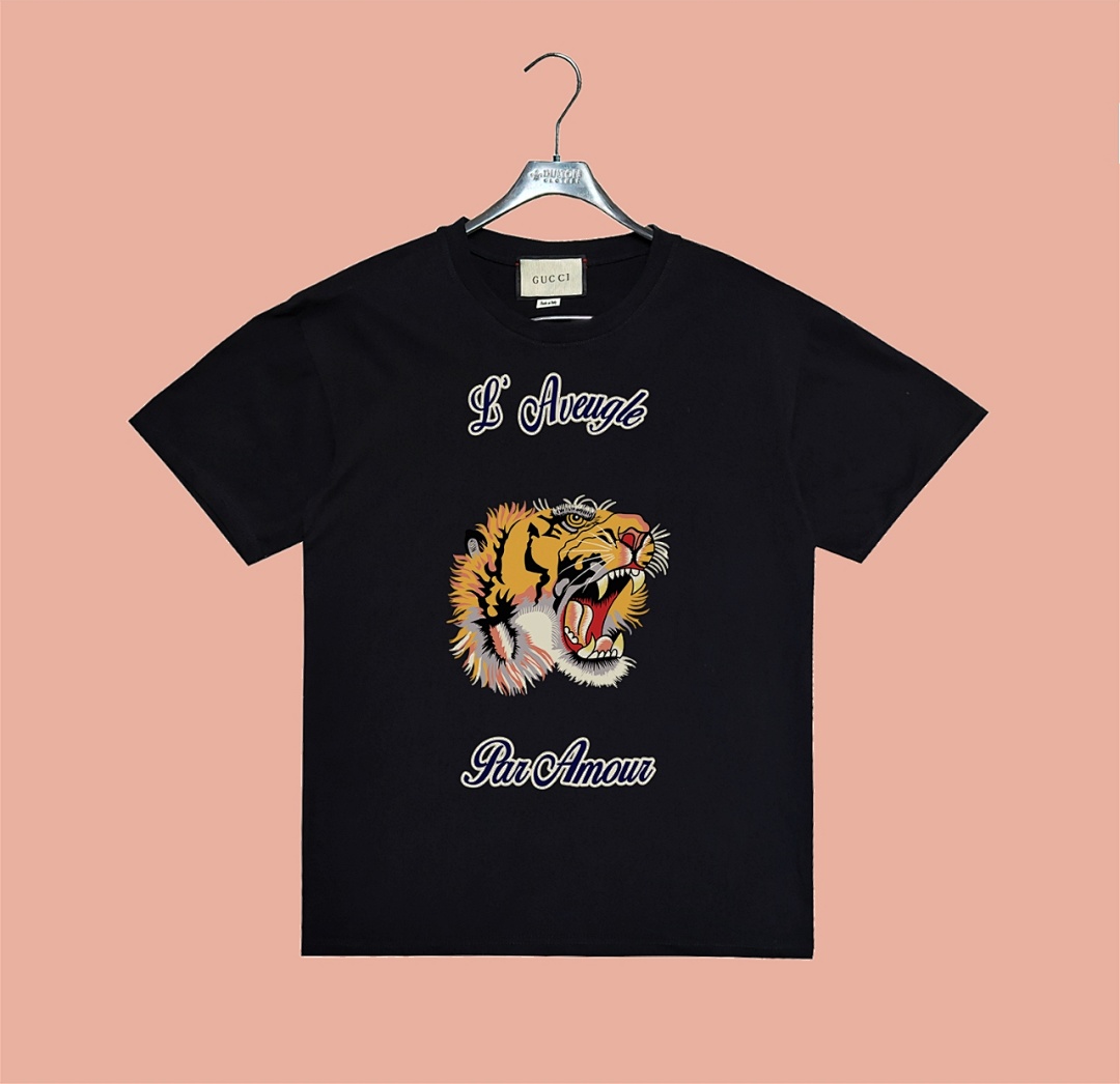 Gucci T-Shirt Style 706 detail view 6