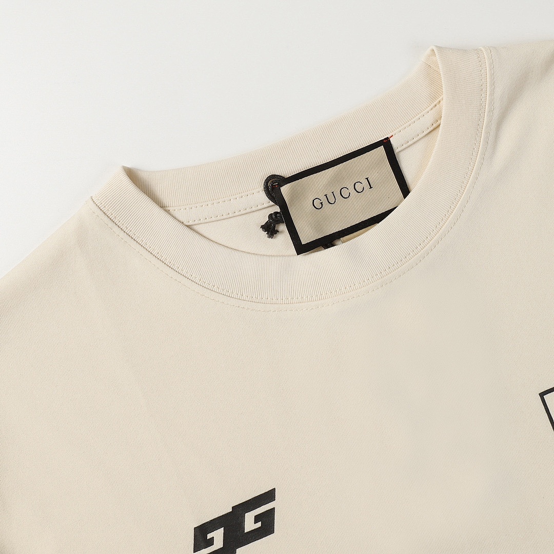 Gucci T-Shirt Style 823 detail view 6