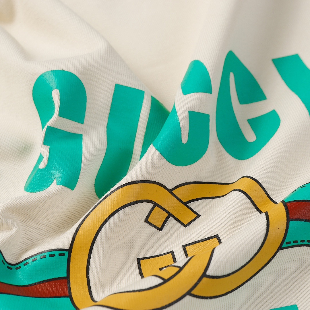 Gucci T-Shirt Style 829 detail view 5