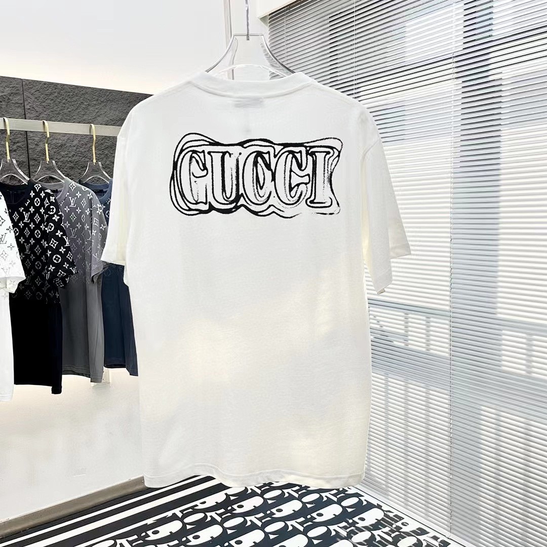 Gucci T-Shirt Style 868 detail view 3