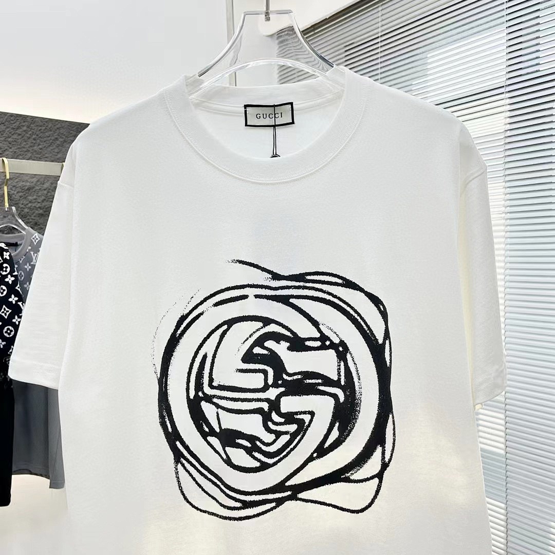 Gucci T-Shirt Style 868 detail view 7