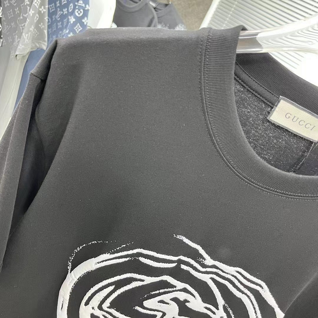 Gucci T-Shirt Style 869 main view