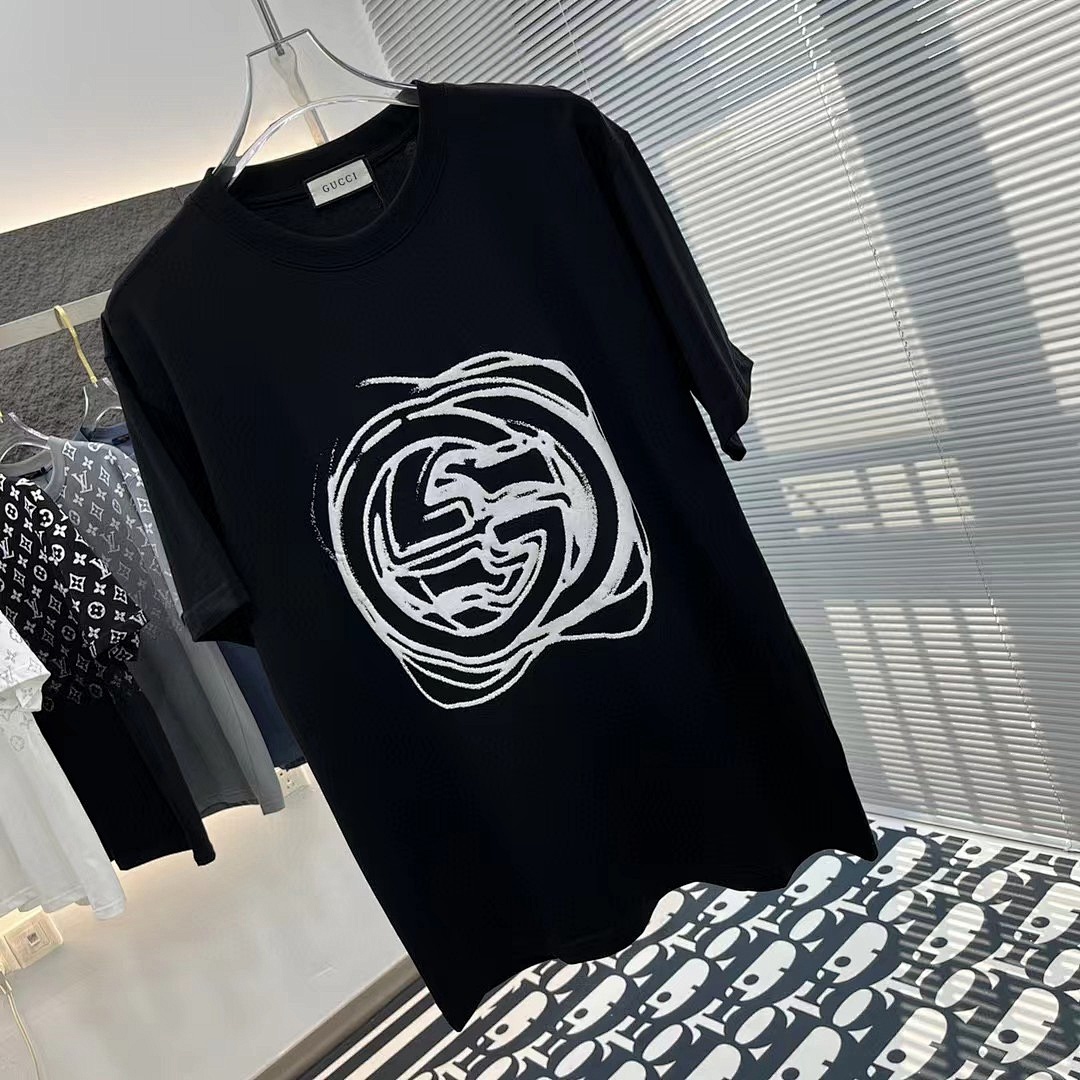 Gucci T-Shirt Style 869 detail view 5