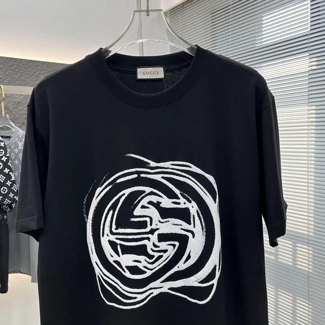 Gucci T-Shirt Style 869 detail view 6