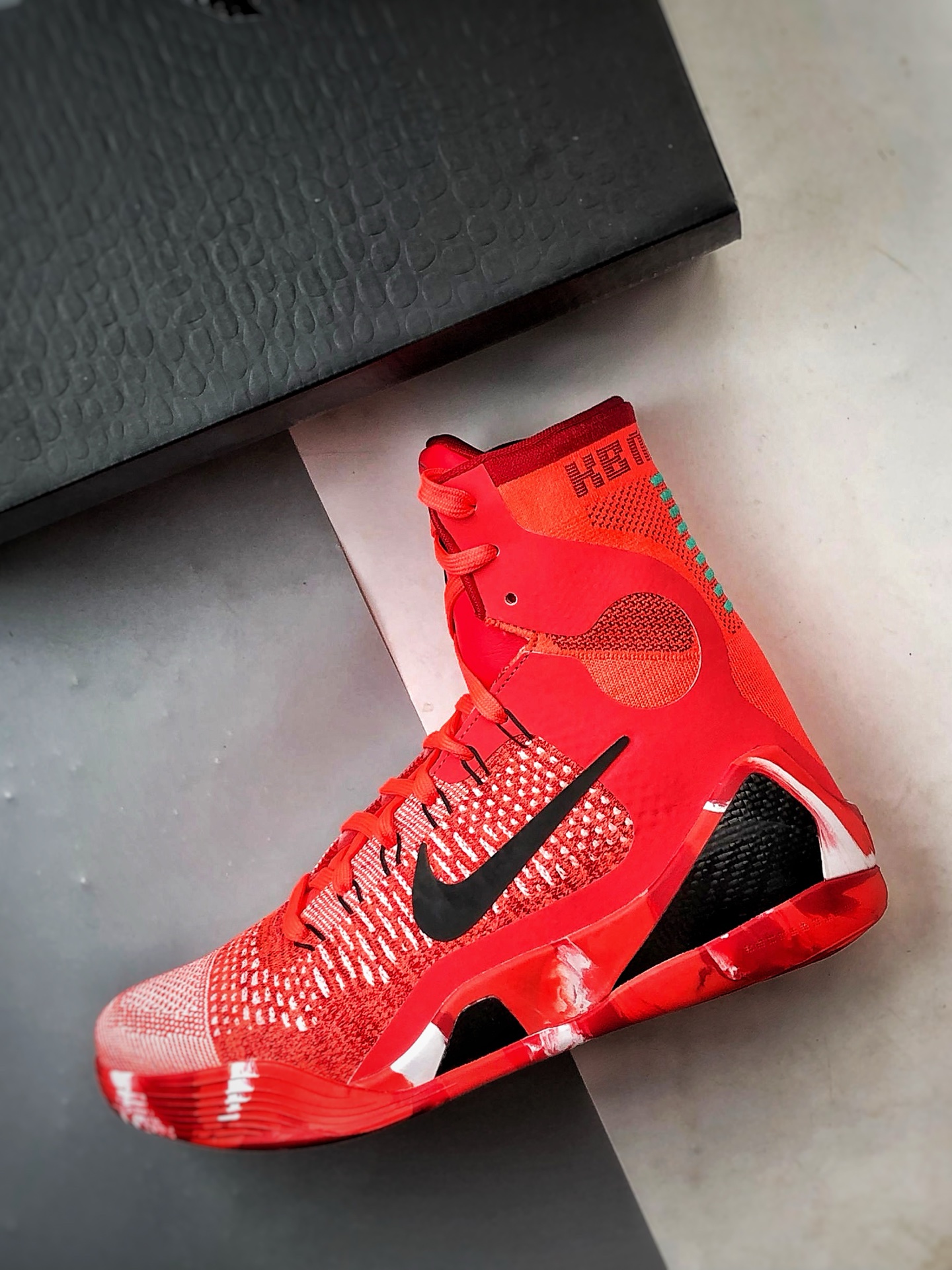 Nike Sneakers Red detail view 2
