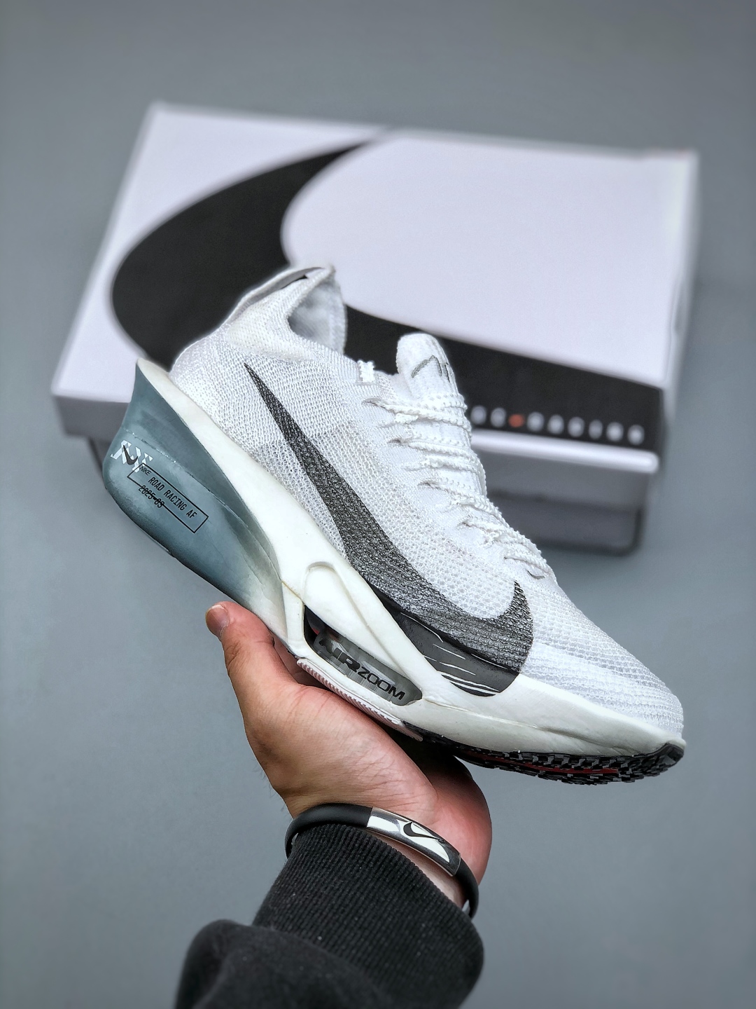 Nike Sneakers Grey main view