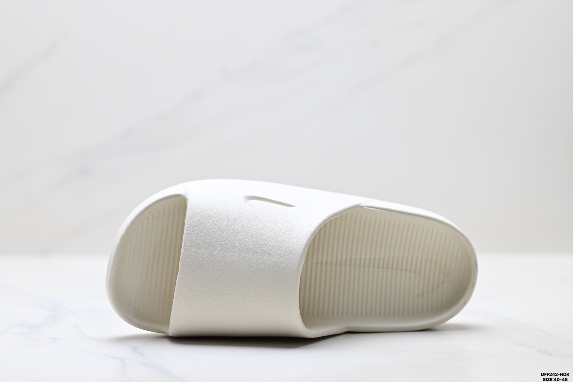 Nike Slides detail view 1