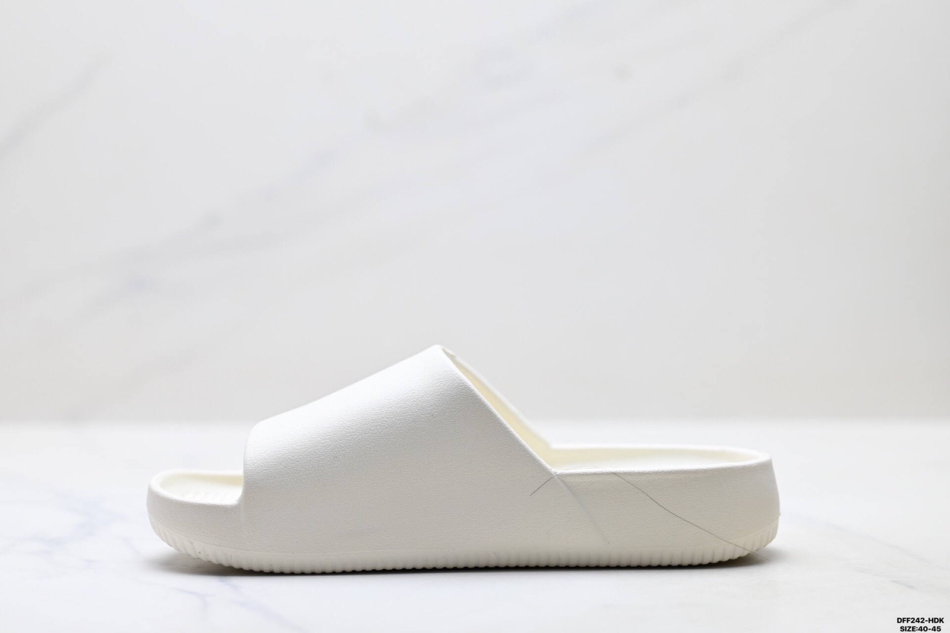 Nike Slides detail view 2