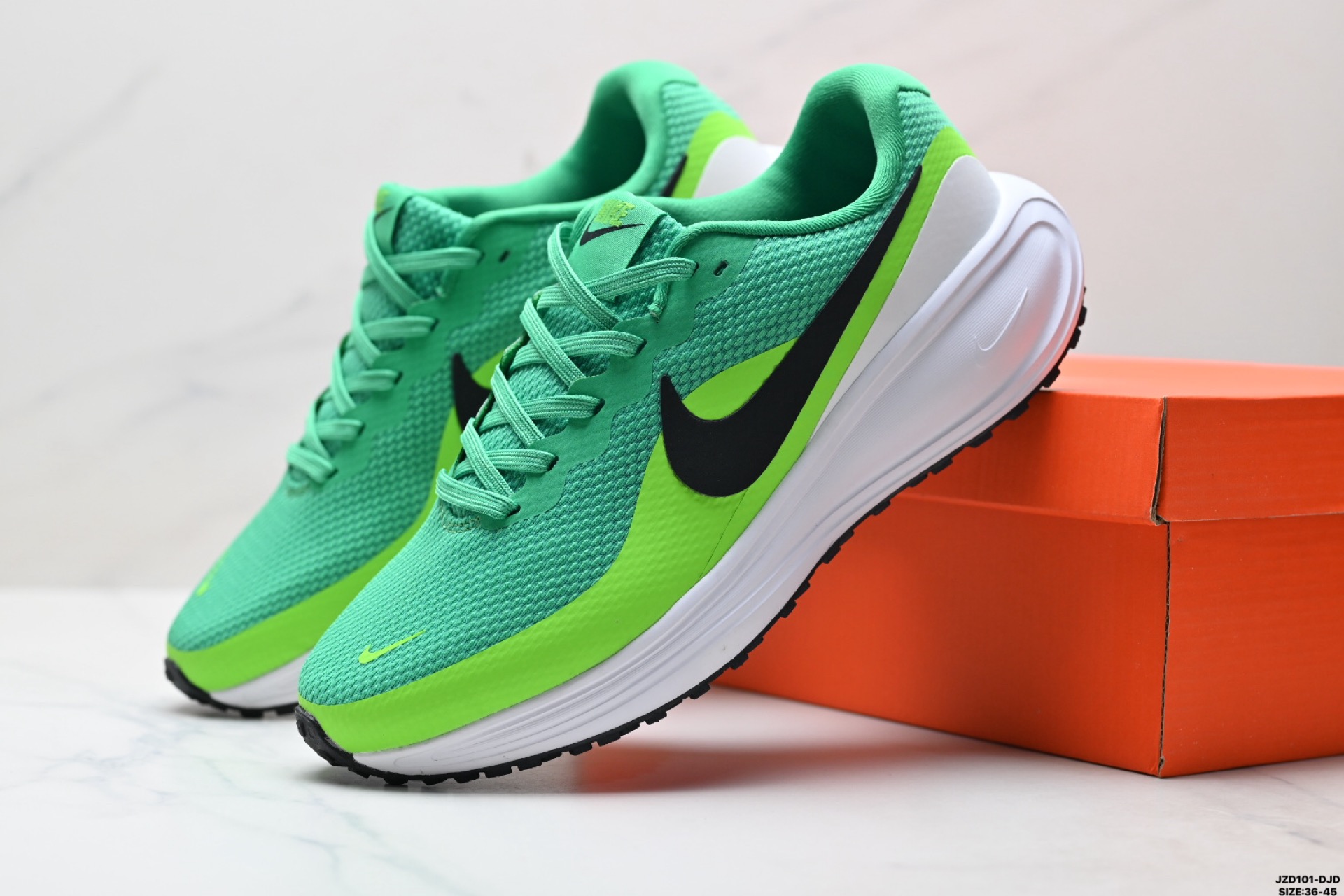 Nike Running Shoes main view