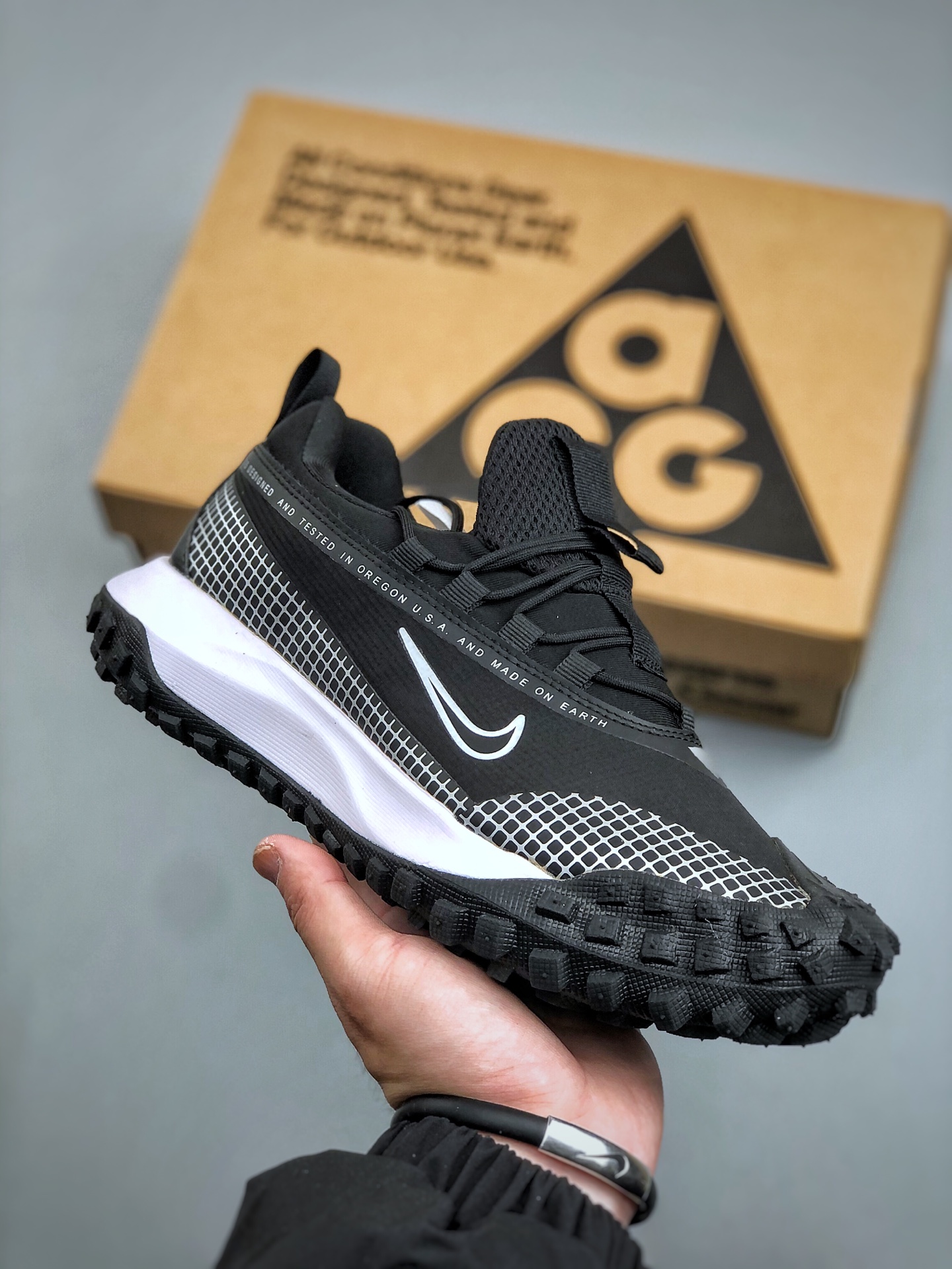 Nike Sneakers main view