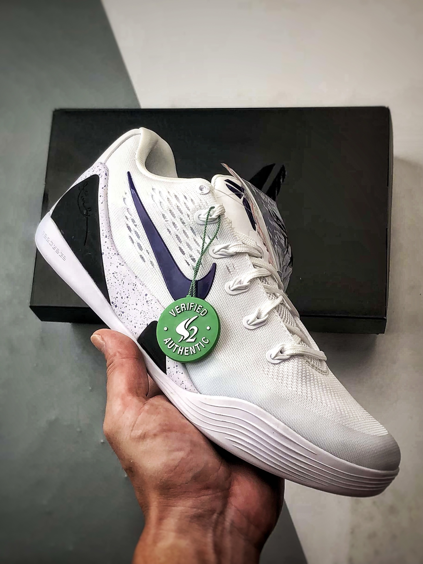 Nike Basketball Shoes Purple main view