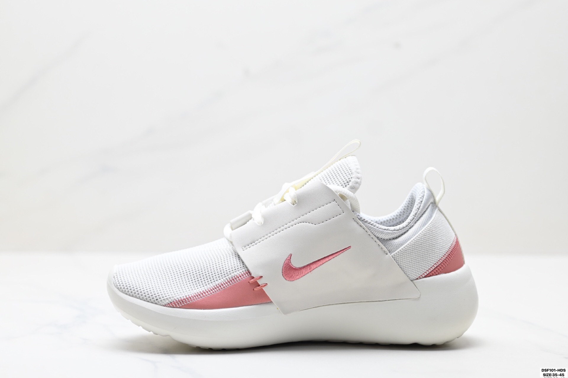 Nike Casual Shoes detail view 2